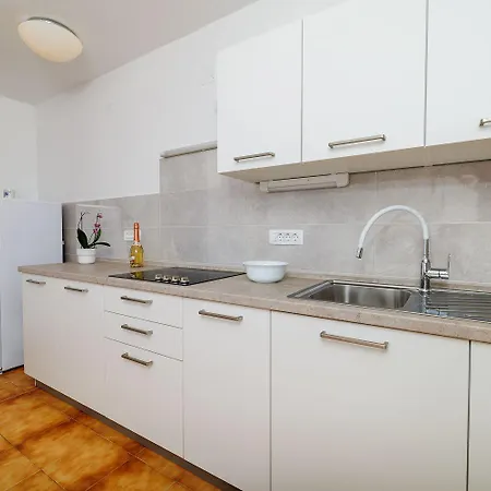 Cozy Nur 250 Meter Zum Mit Meerblick, Grillplatz, Privatparkplatz Apartment *